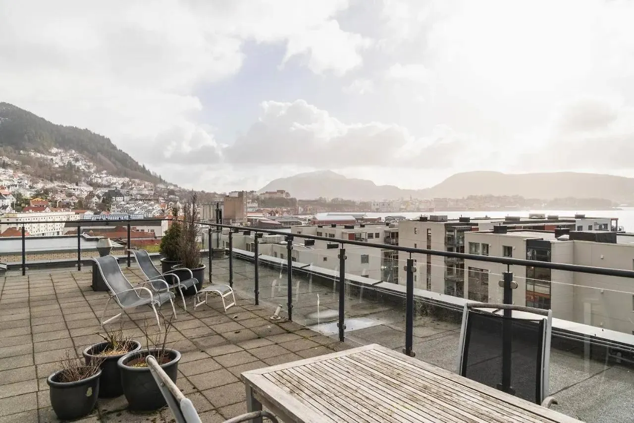Modern Apartment With Rooftop & Sea View Bergen